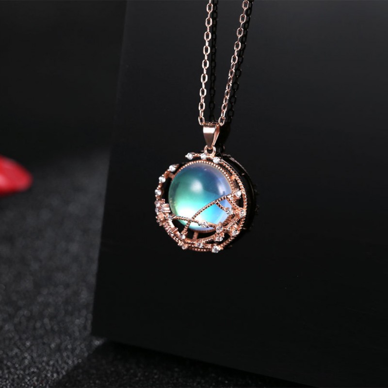 Silver Moonstone Pendant Necklace